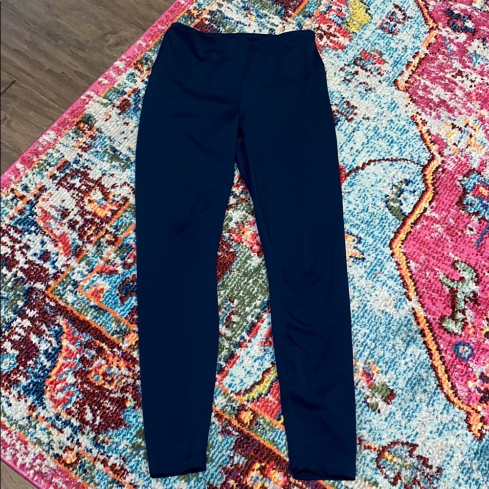Yogalicious Lux Size Medium Super Soft High Waist